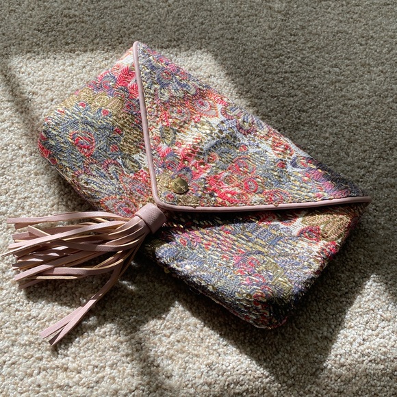 Evening Clutch - Picture 3 of 8